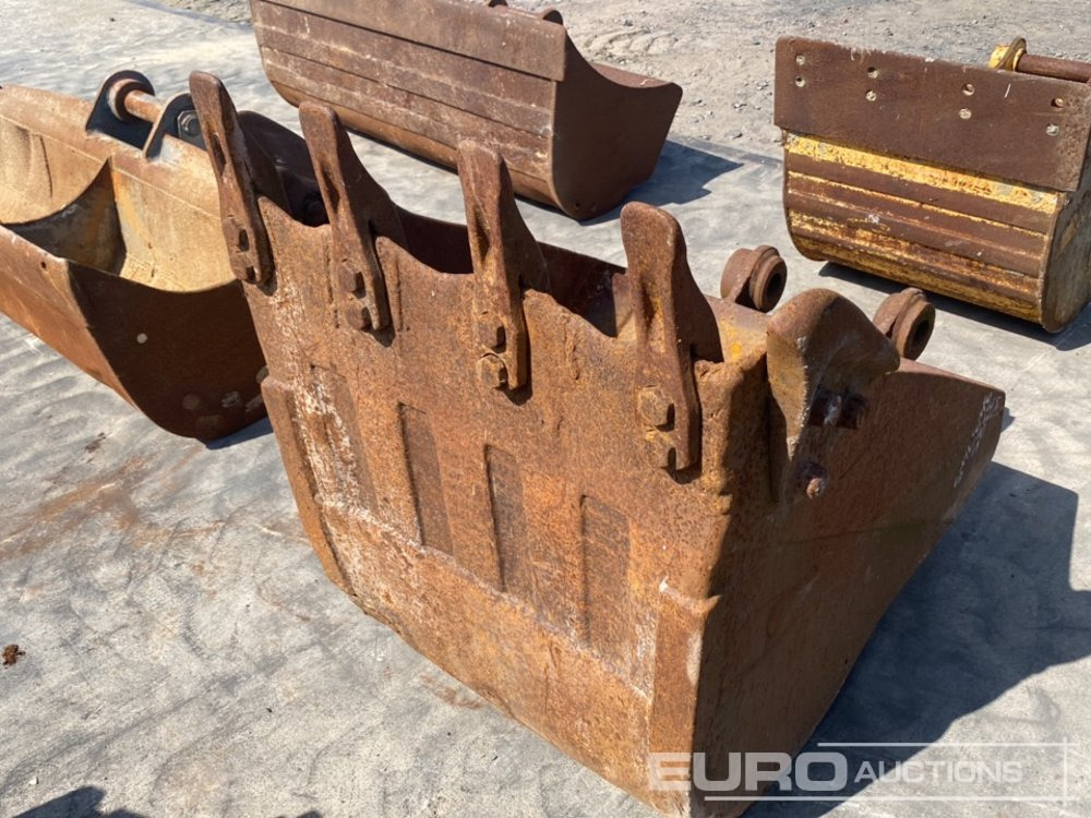 30" Digging Bucket 45mm Pin to suit 4-6 Ton Excavator - Kašika: slika 4 30" Digging Bucket 45mm Pin to suit 4-6 Ton Excavator - Kašika: slika 4