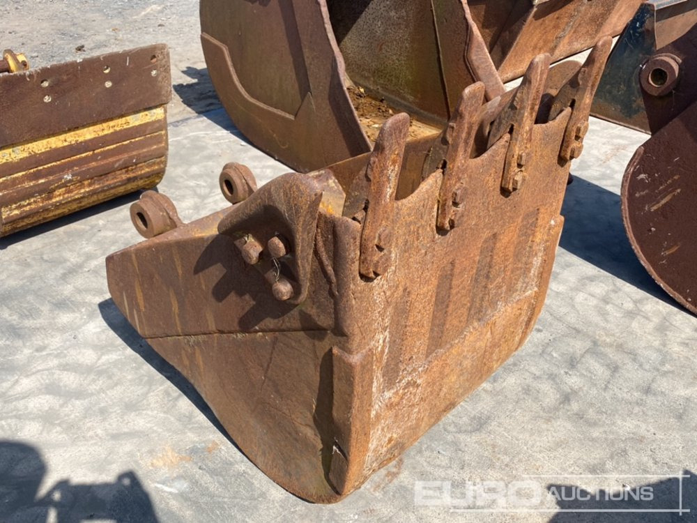 30" Digging Bucket 45mm Pin to suit 4-6 Ton Excavator - Kašika: slika 3 30" Digging Bucket 45mm Pin to suit 4-6 Ton Excavator - Kašika: slika 3