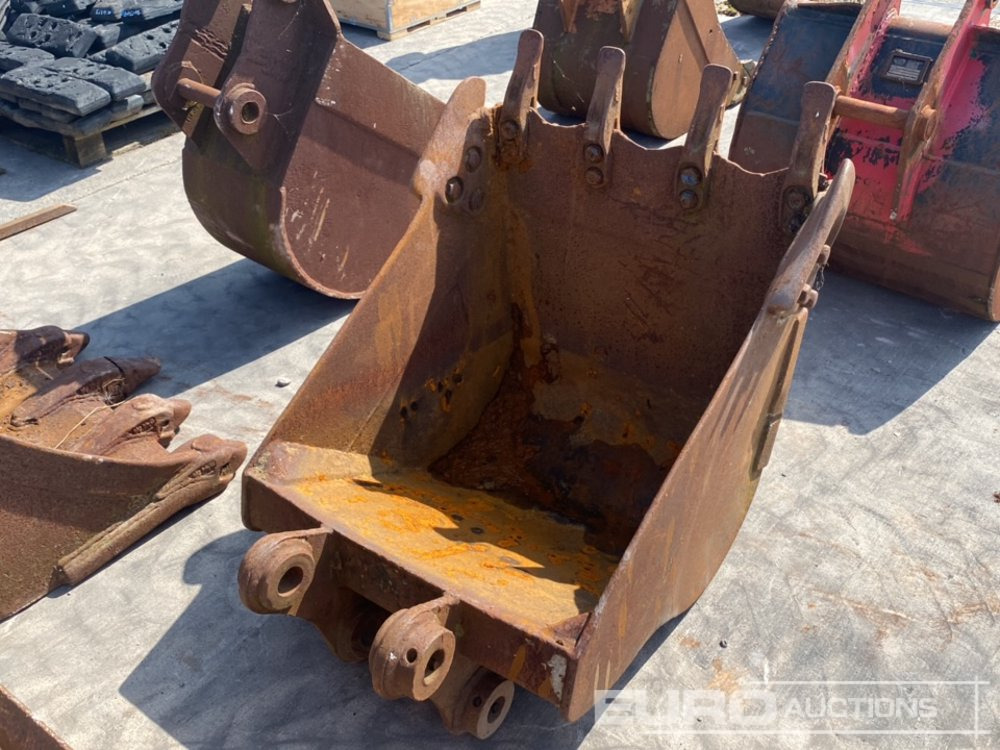 30" Digging Bucket 45mm Pin to suit 4-6 Ton Excavator - Kašika: slika 2 30" Digging Bucket 45mm Pin to suit 4-6 Ton Excavator - Kašika: slika 2