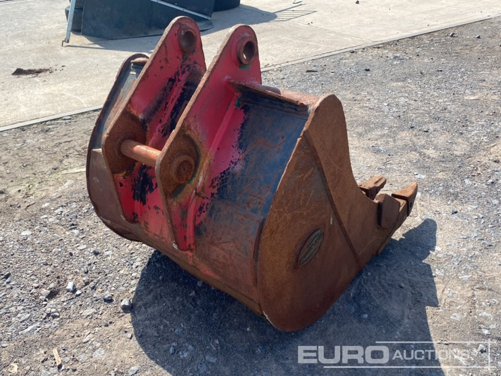 30" Strickland Digging Bucket to suit JCB 3CX - Kašika: slika 4 30" Strickland Digging Bucket to suit JCB 3CX - Kašika: slika 4