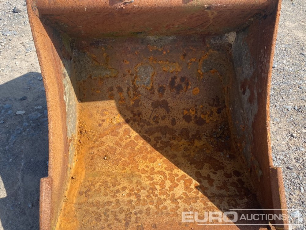 Kašika 30" Strickland Digging Bucket to suit JCB 3CX: slika 6