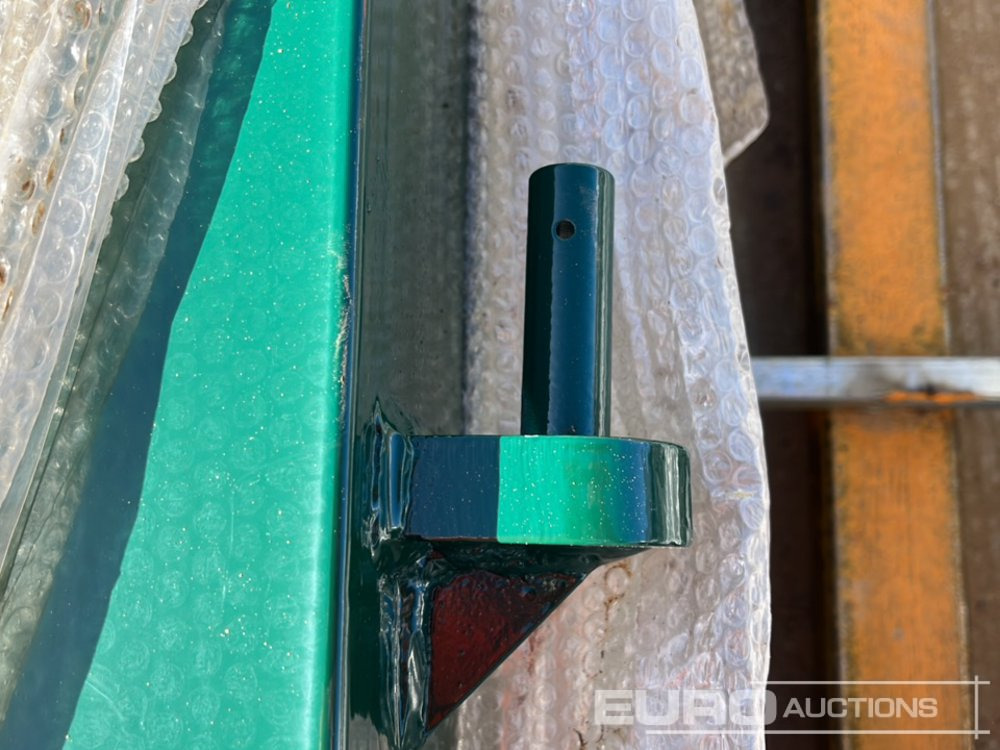 Građevinska oprema 3m x 2.3m Heavy Duty Galvanized Powder Coated Gate (2 of), 100mm x 100mm Post (2 of), Assembly Kit (Green): slika 21