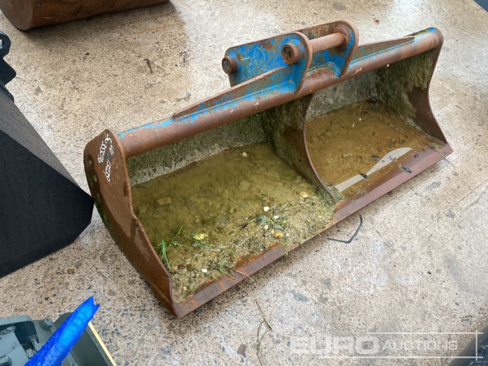 60" Strickland Ditching Bucket 45mm Pin to suit 4-6 Ton Excavator - Kašika: slika 1 60" Strickland Ditching Bucket 45mm Pin to suit 4-6 Ton Excavator - Kašika: slika 1