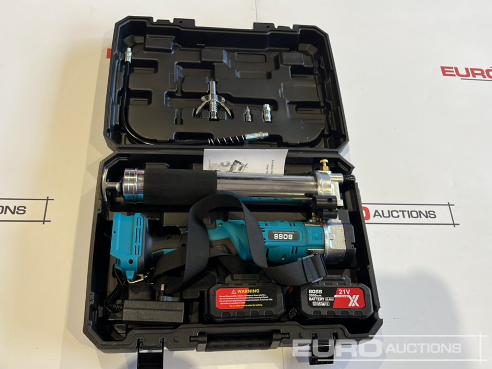 Boss 21 Volt Lithium Battery Cordless Grease Gun, 2 Batteries, Charger, Case, Shoulder Strap, Extension Pieces and Fittings - Građevinska oprema: slika 3 Boss 21 Volt Lithium Battery Cordless Grease Gun, 2 Batteries, Charger, Case, Shoulder Strap, Extension Pieces and Fittings - Građevinska oprema: slika 3