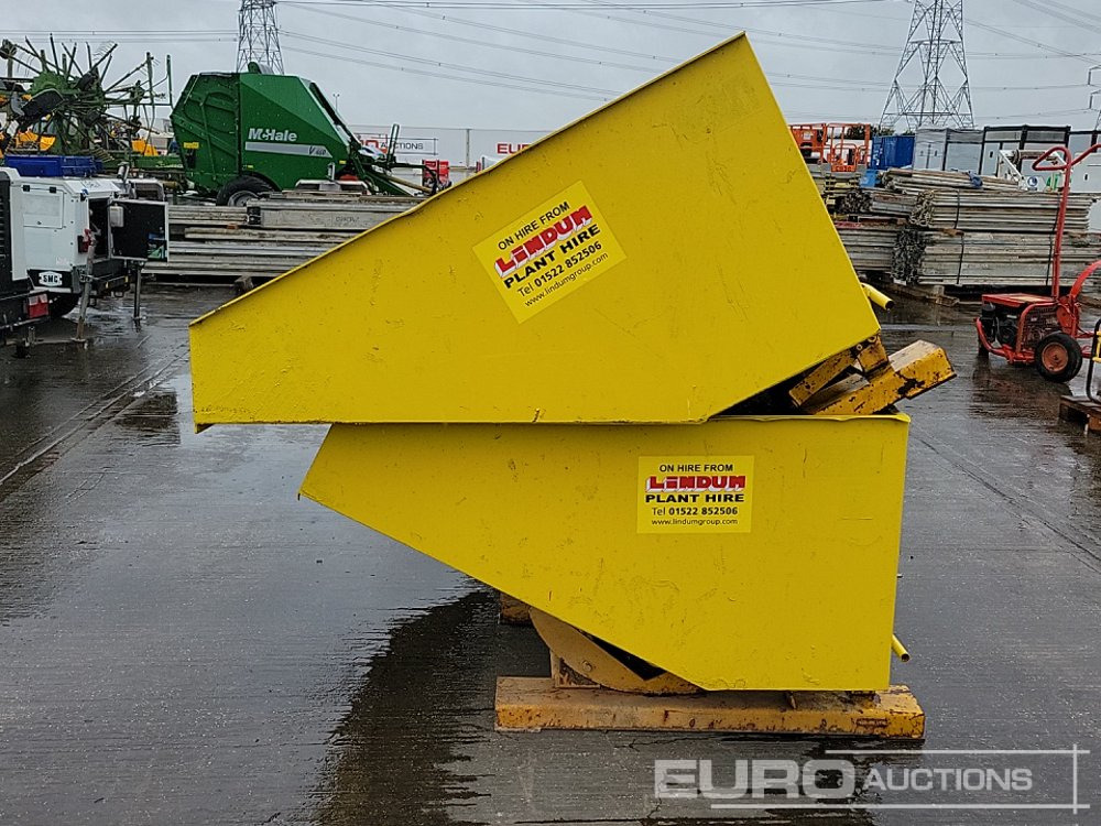 Contact Tipping Skips to suit Forklift (4 of) - Kiper kontejner: slika 2 Contact Tipping Skips to suit Forklift (4 of) - Kiper kontejner: slika 2