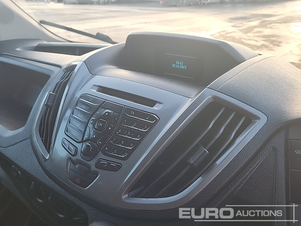 Dostavno vozilo 2016 Ford Transit: slika 17