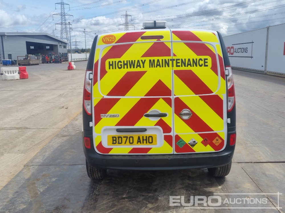 2020 Nissan NV250 - Dostavno vozilo: slika 4 2020 Nissan NV250 - Dostavno vozilo: slika 4