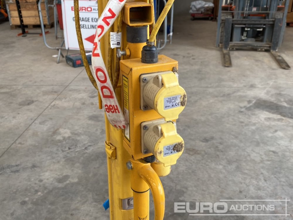 Građevinska oprema Elite 110 Volt LED Tripod Work Light (2 of): slika 11