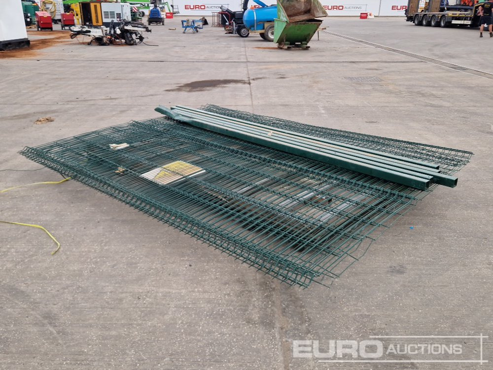 Građevinska oprema Galvanised fencing Panel (4 of), Fencing Posts (5 of): slika 7