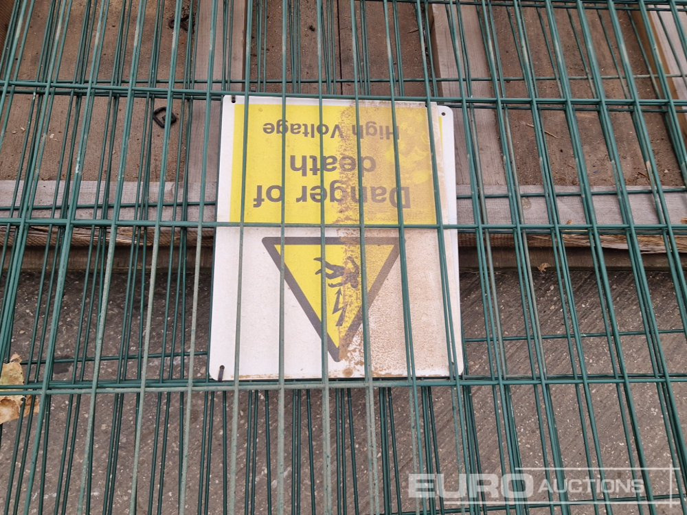 Građevinska oprema Galvanised fencing Panel (4 of), Fencing Posts (5 of): slika 11