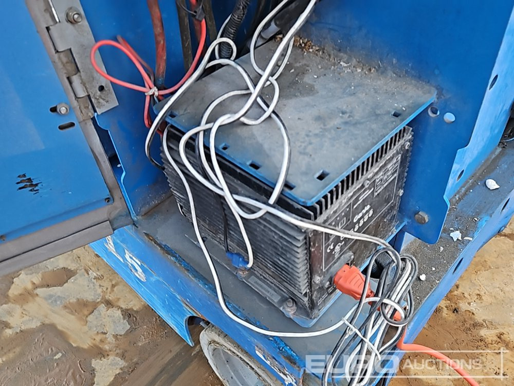 Jarbolna penjajuća platforma Genie GR-15: slika 16 Jarbolna penjajuća platforma Genie GR-15: slika 16