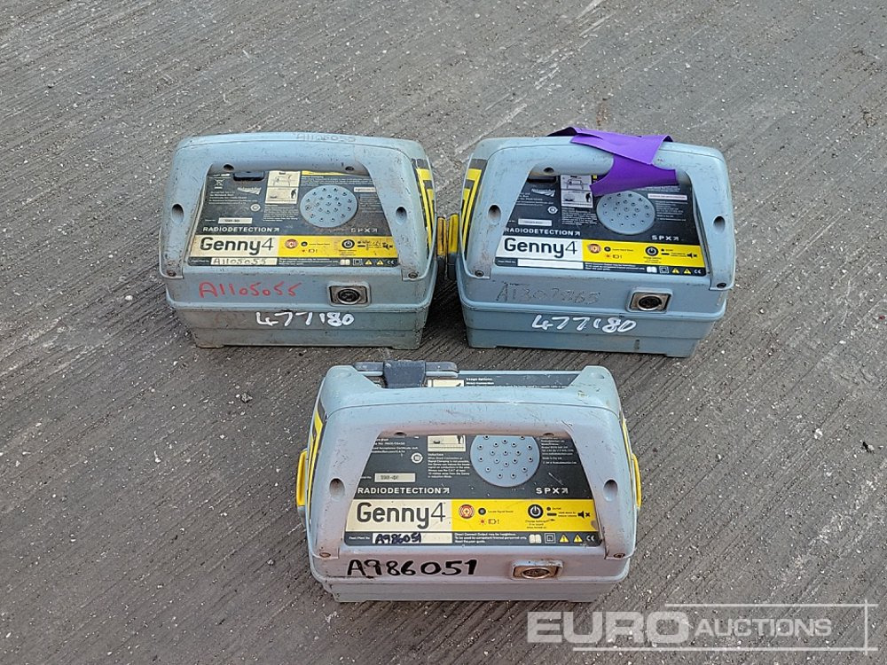 Građevinska oprema Hilti VC 20-U 110Volt Vacuum Cleaner, Makita LW1400 110Vot Chop Saw, Radio Cable Detector (3 of): slika 9