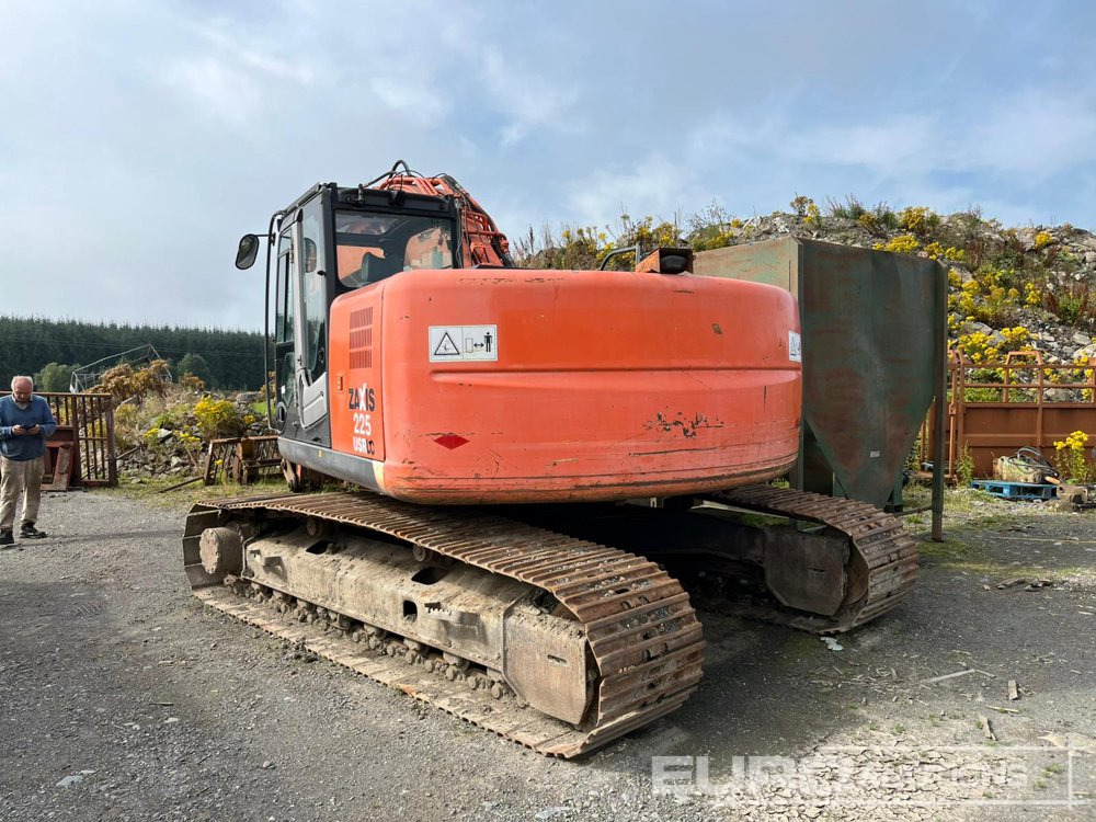 Hitachi ZX225USRLC-3 - Bager guseničar: slika 2 Hitachi ZX225USRLC-3 - Bager guseničar: slika 2
