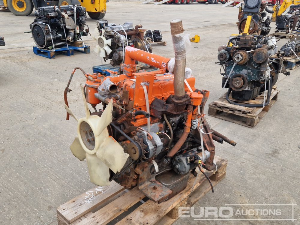 Isuzu 4 Cylinder Engine, Pump - Motor: slika 2 Isuzu 4 Cylinder Engine, Pump - Motor: slika 2
