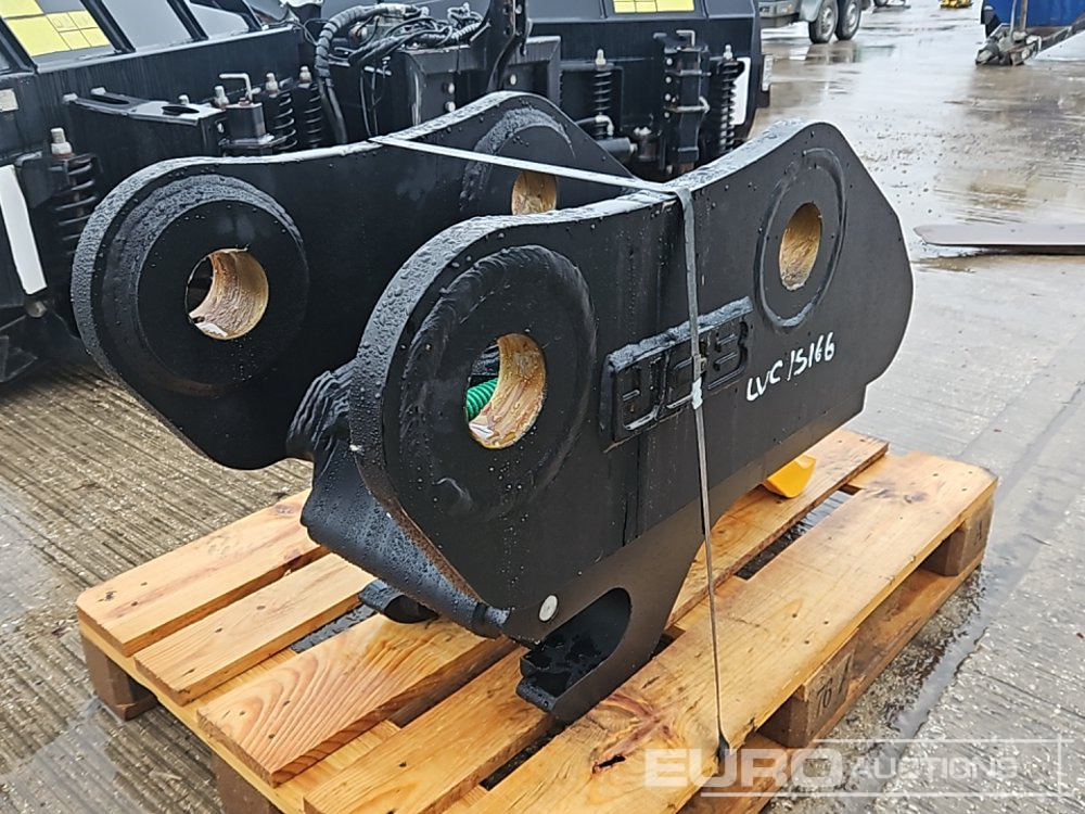 JCB Hydraulic Double Lock QH 90mm Pin to suit 30 Ton Excavator - Brza spojnica: slika 1 JCB Hydraulic Double Lock QH 90mm Pin to suit 30 Ton Excavator - Brza spojnica: slika 1