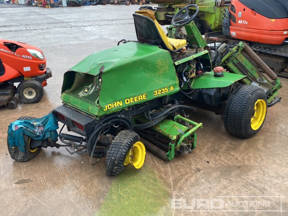 John Deere 3235A - Baštenska kosačica: slika 5 John Deere 3235A - Baštenska kosačica: slika 5