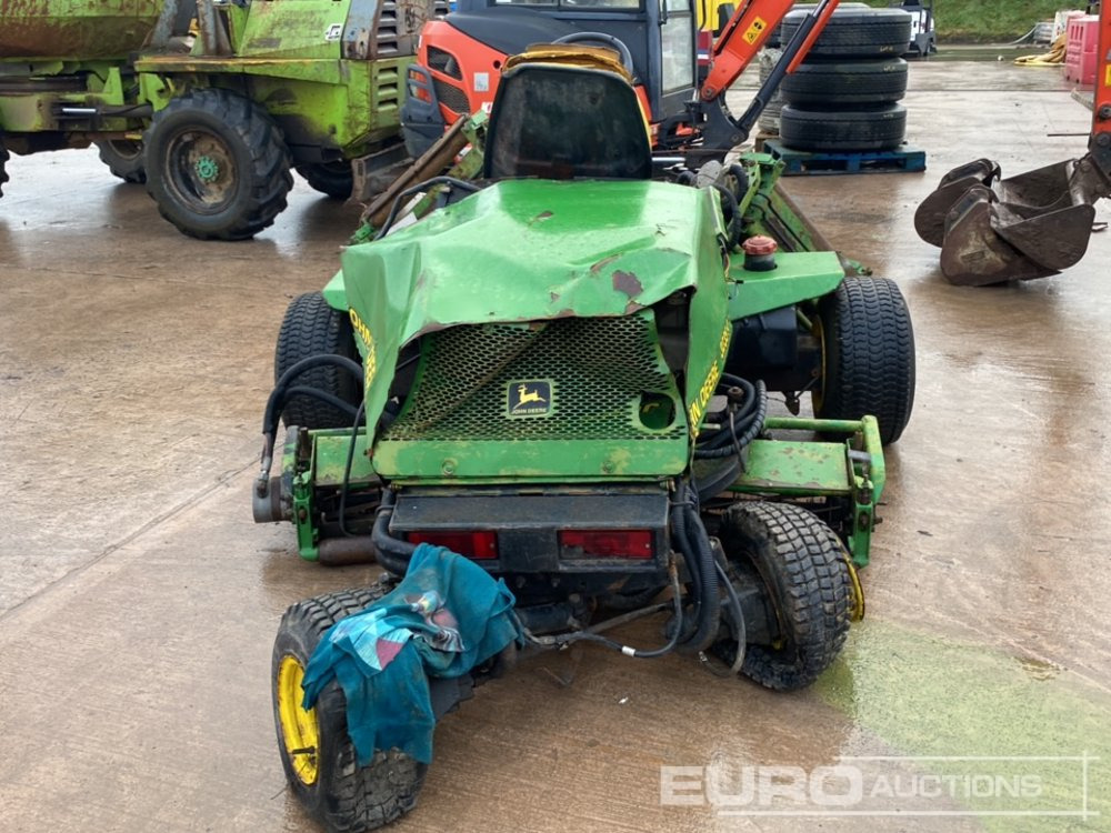 John Deere 3235A - Baštenska kosačica: slika 4 John Deere 3235A - Baštenska kosačica: slika 4