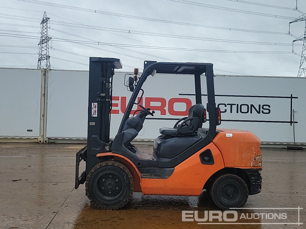 Komatsu FD35AT - Viljuškar: slika 2 Komatsu FD35AT - Viljuškar: slika 2