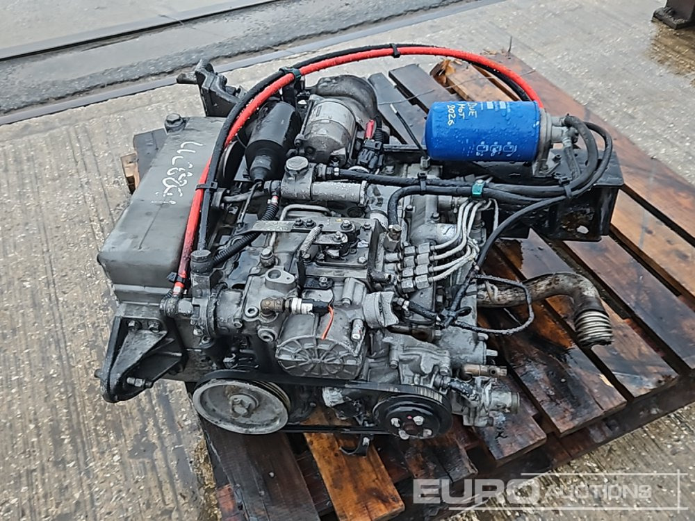 Kubota 4 Cylinder Engine - Motor: slika 2 Kubota 4 Cylinder Engine - Motor: slika 2