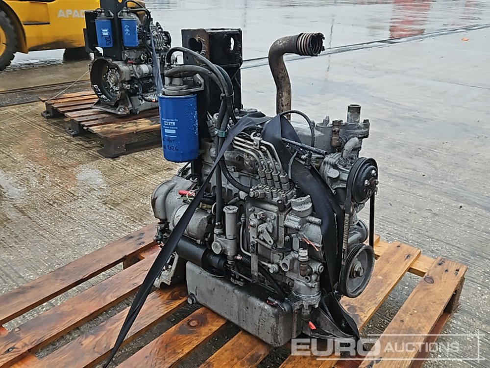 Kubota 4 Cylinder Engine - Motor: slika 1 Kubota 4 Cylinder Engine - Motor: slika 1