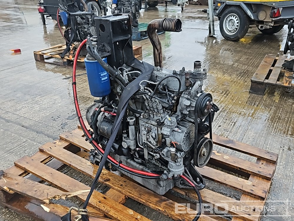 Kubota 4 Cylinder Engine - Motor: slika 1 Kubota 4 Cylinder Engine - Motor: slika 1
