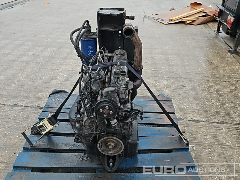 Kubota 4 Cylinder Engine - Motor: slika 2 Kubota 4 Cylinder Engine - Motor: slika 2