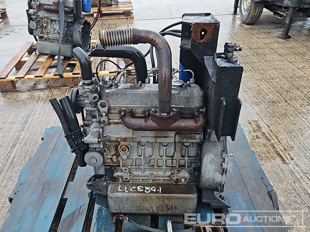 Kubota 4 Cylinder Engine - Motor: slika 4 Kubota 4 Cylinder Engine - Motor: slika 4