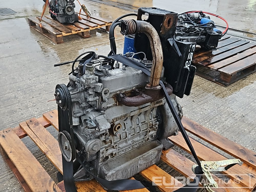Kubota 4 Cylinder Engine - Motor: slika 3 Kubota 4 Cylinder Engine - Motor: slika 3