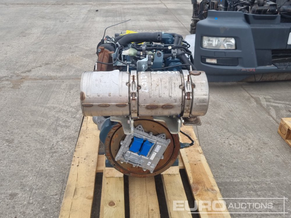 Kubota 4 Cylinder Engine - Motor: slika 4 Kubota 4 Cylinder Engine - Motor: slika 4