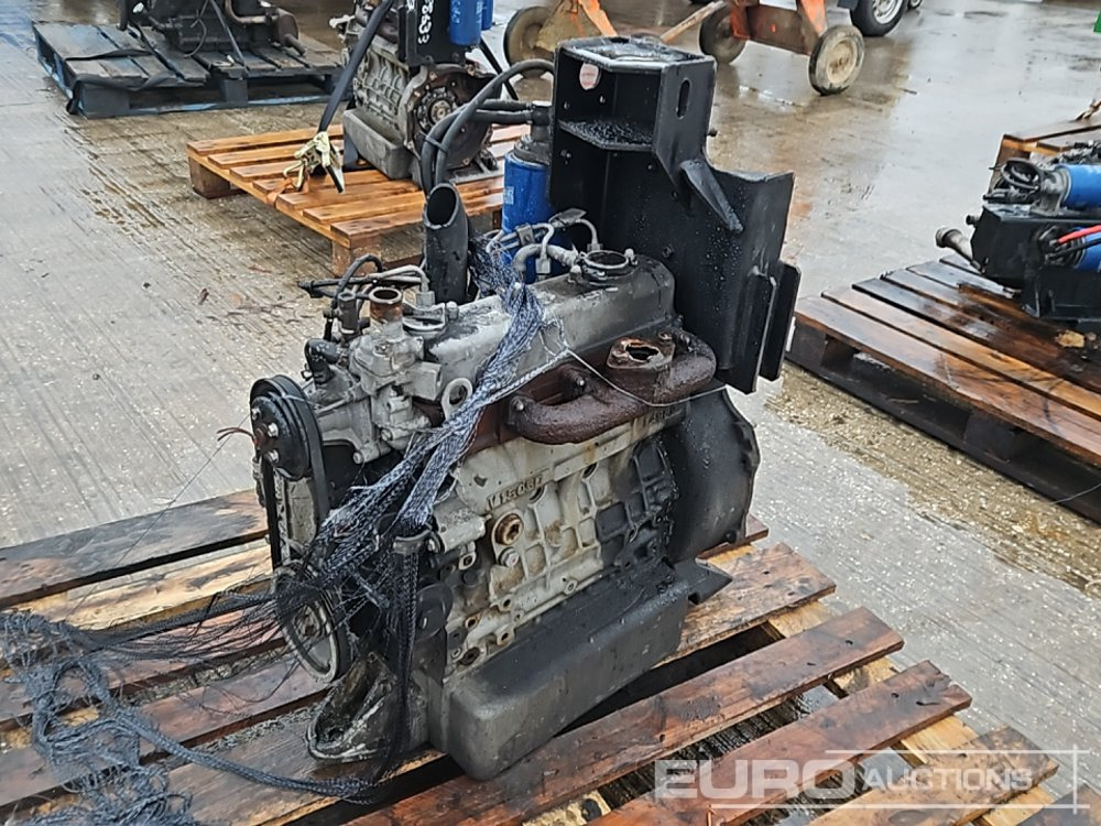 Kubota 4 Cylinder Engine - Motor: slika 3 Kubota 4 Cylinder Engine - Motor: slika 3