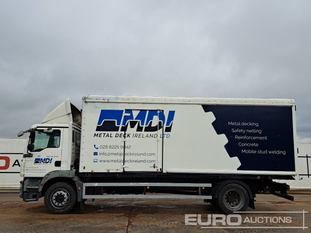 MAN TGM18.240 - Kamion sa zatvorenim sandukom: slika 2 MAN TGM18.240 - Kamion sa zatvorenim sandukom: slika 2