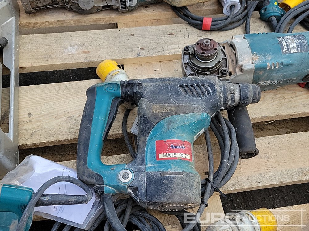 Građevinska oprema Makita 110Volt Cut Off Saw, Belt Sander, Grinder (2 of), Reciprocating Saw (2 of), Hammer Drill, Screwdriver: slika 18
