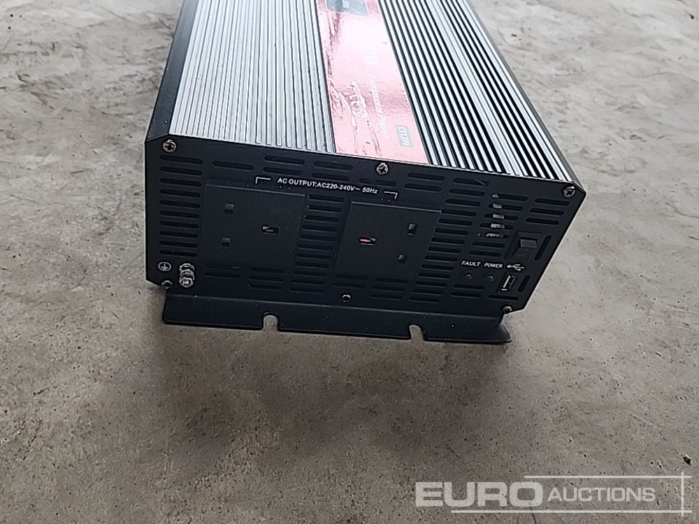 Гаражна опрема Maranello 530 12/24 Volt Battery Charger & Neilsen 3500W Power Inverter (2 of): slika 22 Гаражна опрема Maranello 530 12/24 Volt Battery Charger & Neilsen 3500W Power Inverter (2 of): slika 22