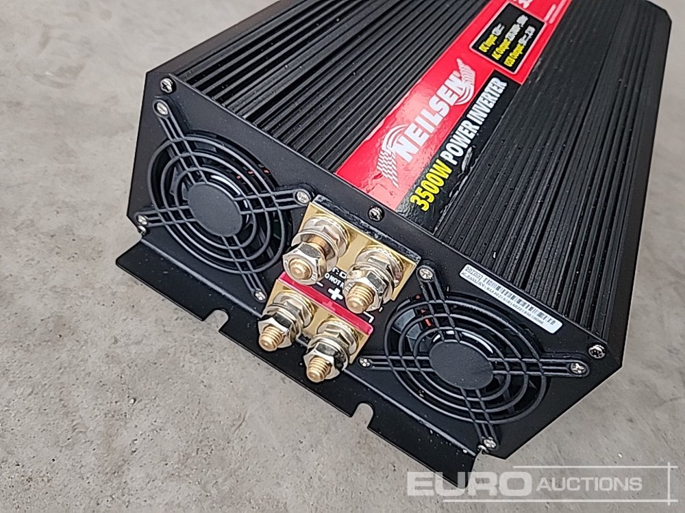 Гаражна опрема Maranello 530 12/24 Volt Battery Charger & Neilsen 3500W Power Inverter (2 of): slika 19 Гаражна опрема Maranello 530 12/24 Volt Battery Charger & Neilsen 3500W Power Inverter (2 of): slika 19