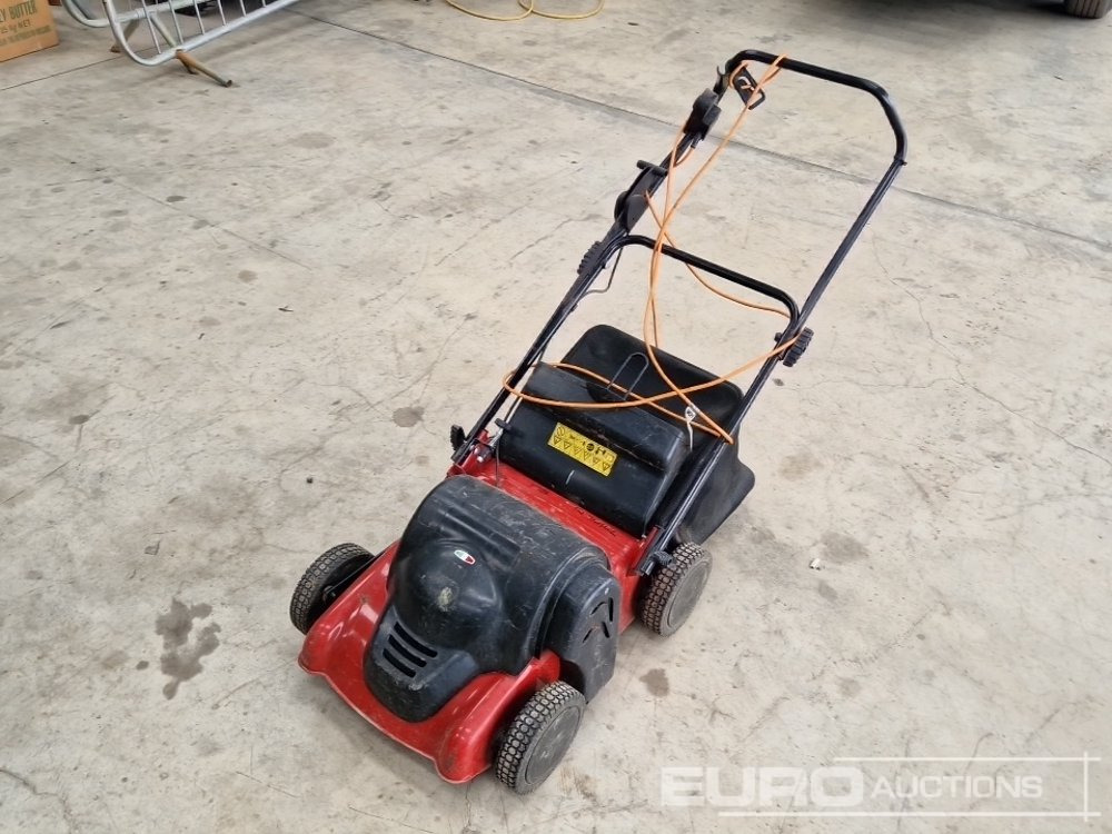 Marina S390 240 Volt Scarifer - Građevinska oprema: slika 1 Marina S390 240 Volt Scarifer - Građevinska oprema: slika 1