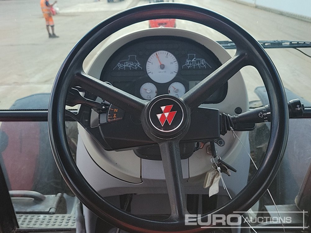 Traktor Massey Ferguson 6475: slika 38