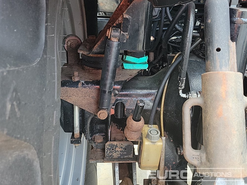 Traktor Massey Ferguson 6475: slika 25