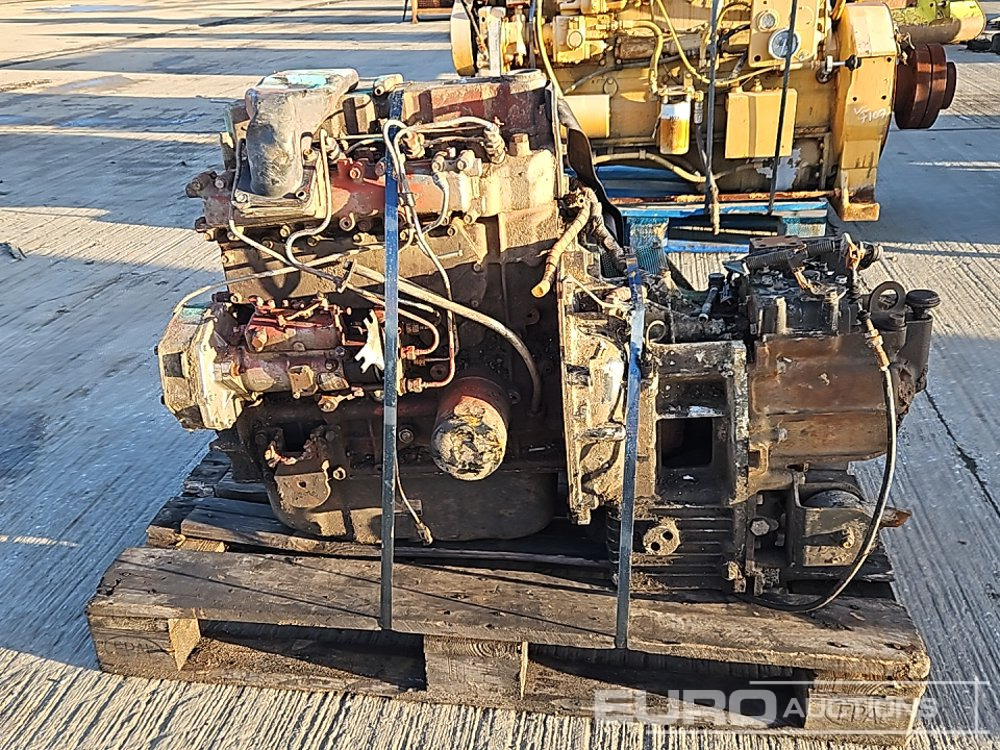 Mitsubishi 4 Cylinder Engine, Gear Box - Motor: slika 4 Mitsubishi 4 Cylinder Engine, Gear Box - Motor: slika 4