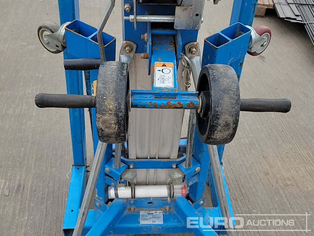 Oprema za rukovanje materijalima 2017 Genie SLA-20: slika 13