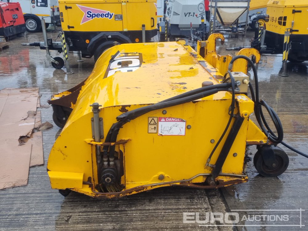 2017 JCB SC240 - Oprema za rukovanje materijalima: slika 2 2017 JCB SC240 - Oprema za rukovanje materijalima: slika 2