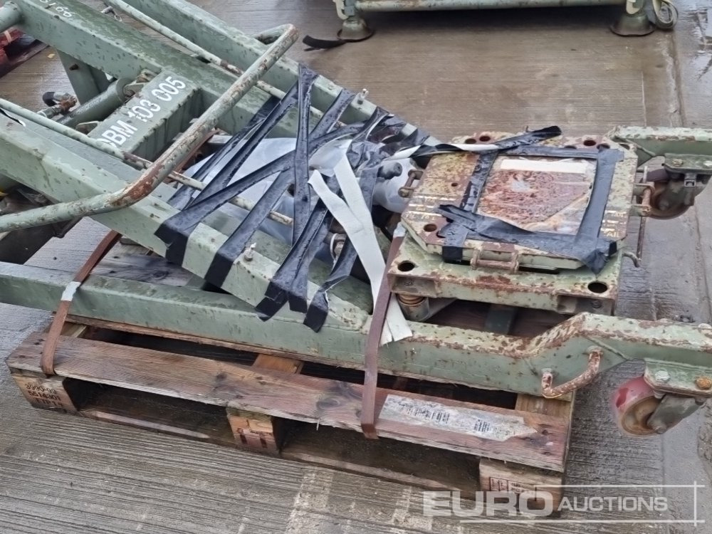 Oprema za rukovanje materijalima Carlisle Engineering Hydraulic Trolley Lift: slika 24