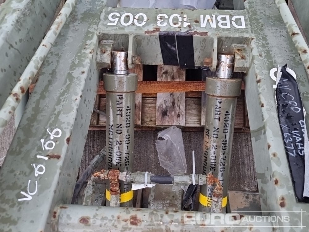 Oprema za rukovanje materijalima Carlisle Engineering Hydraulic Trolley Lift: slika 18