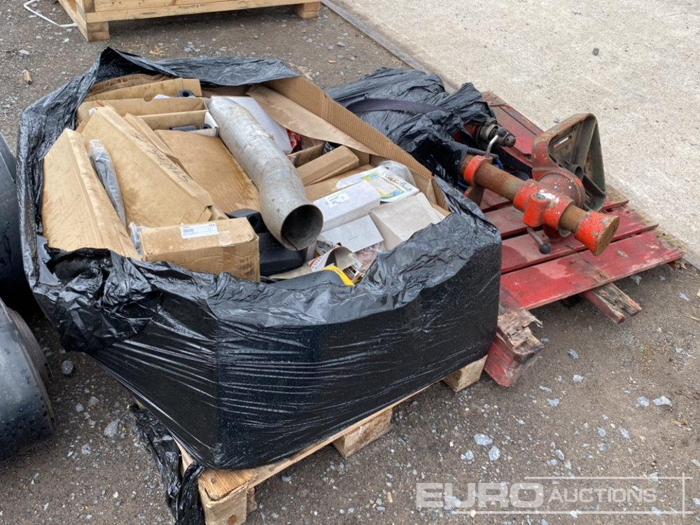 Pallet of Parts & Pillar Drill (2 of) - Građevinska oprema: slika 1 Pallet of Parts & Pillar Drill (2 of) - Građevinska oprema: slika 1