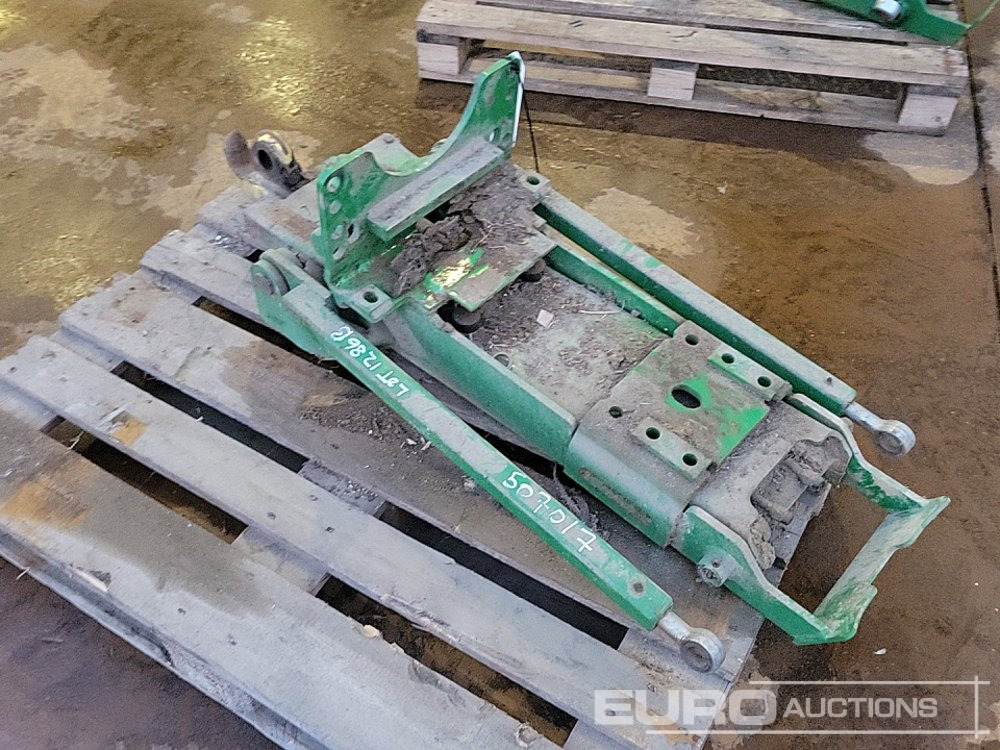 John Deere Pick Up Hitch to suit Tractor - Poljoprivredna mašina: slika 3 John Deere Pick Up Hitch to suit Tractor - Poljoprivredna mašina: slika 3