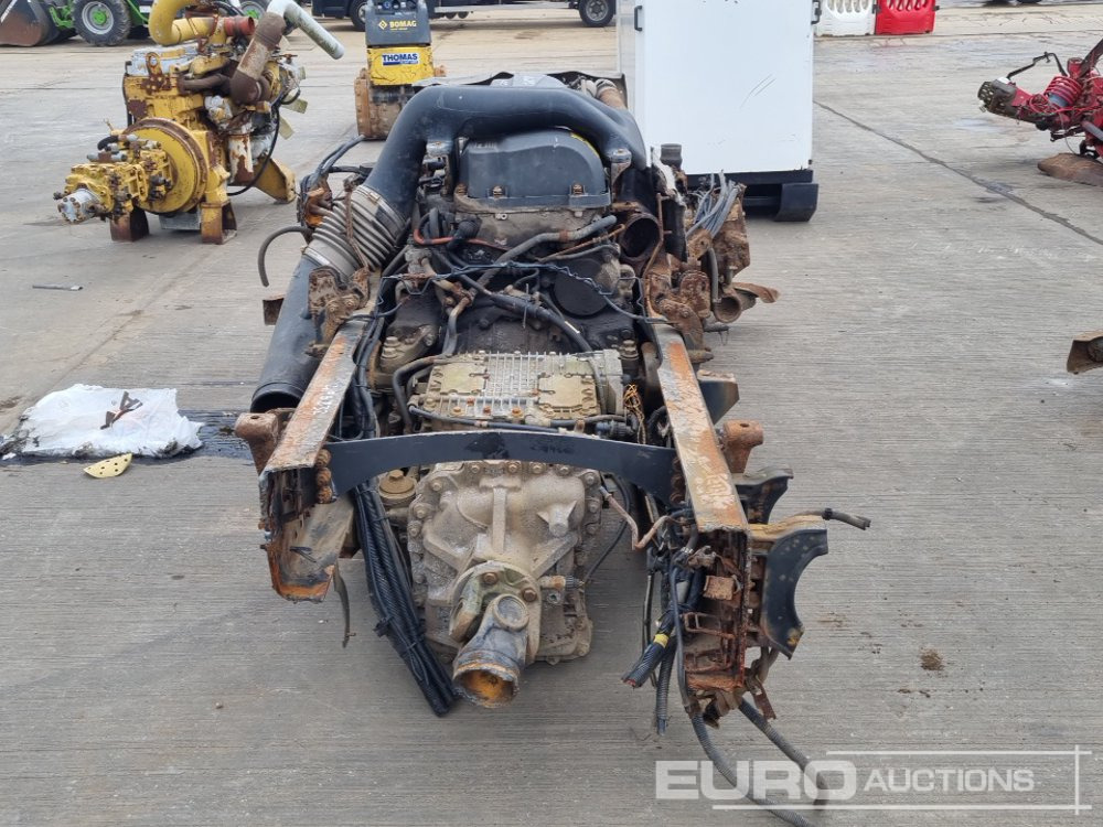 Renault 6 Cylinder Powerpack - Motor: slika 2 Renault 6 Cylinder Powerpack - Motor: slika 2