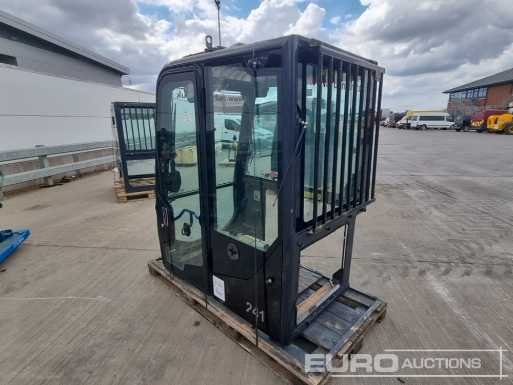 2021 Cab to suit Yanmar Excavator (Damaged) - Rezervni deo: slika 3 2021 Cab to suit Yanmar Excavator (Damaged) - Rezervni deo: slika 3
