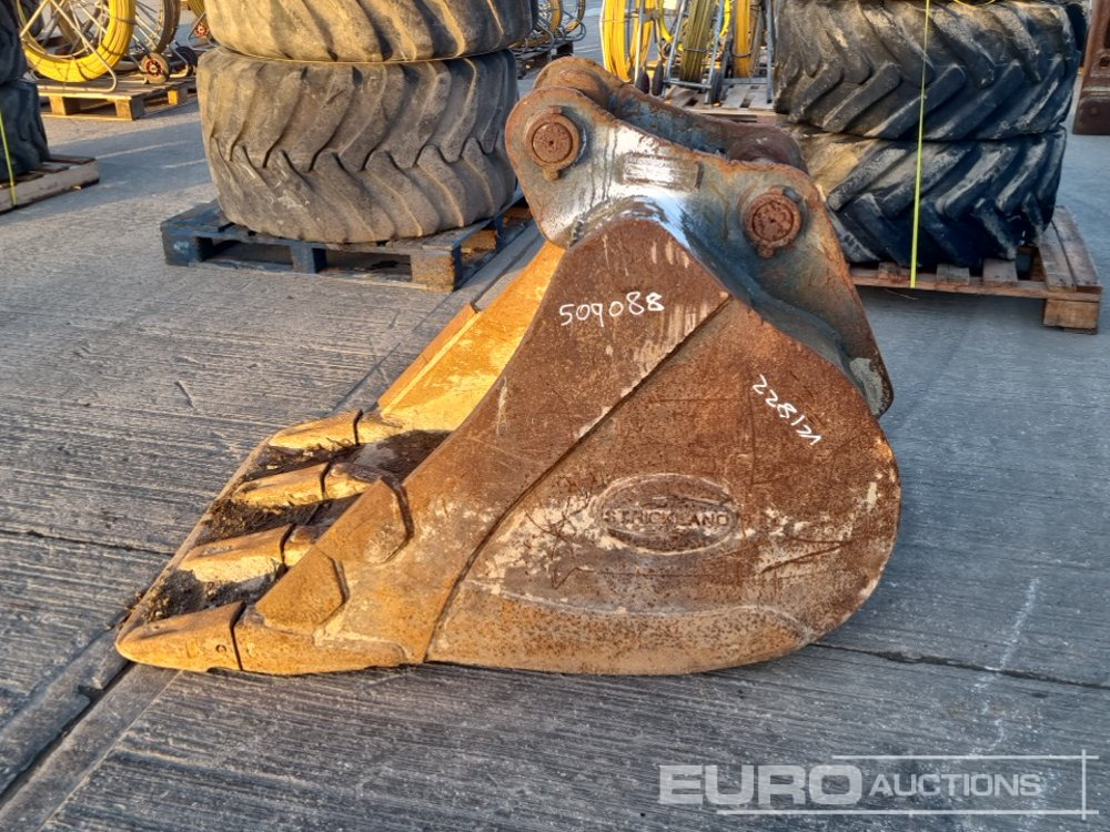 Strickland 36" Digging Bucket 65mm Pin to suit 13 Ton Excavator - Kašika: slika 2 Strickland 36" Digging Bucket 65mm Pin to suit 13 Ton Excavator - Kašika: slika 2