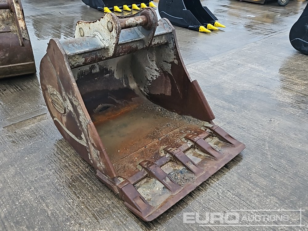 Strickland 42" Digging Bucket 65mm Pin to suit 13 Ton Excavator - Kašika: slika 1 Strickland 42" Digging Bucket 65mm Pin to suit 13 Ton Excavator - Kašika: slika 1