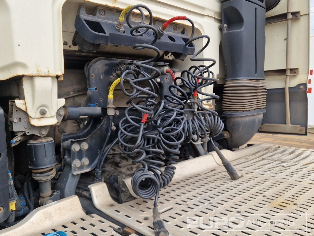 Tegljač 2015 DAF XF510: slika 22