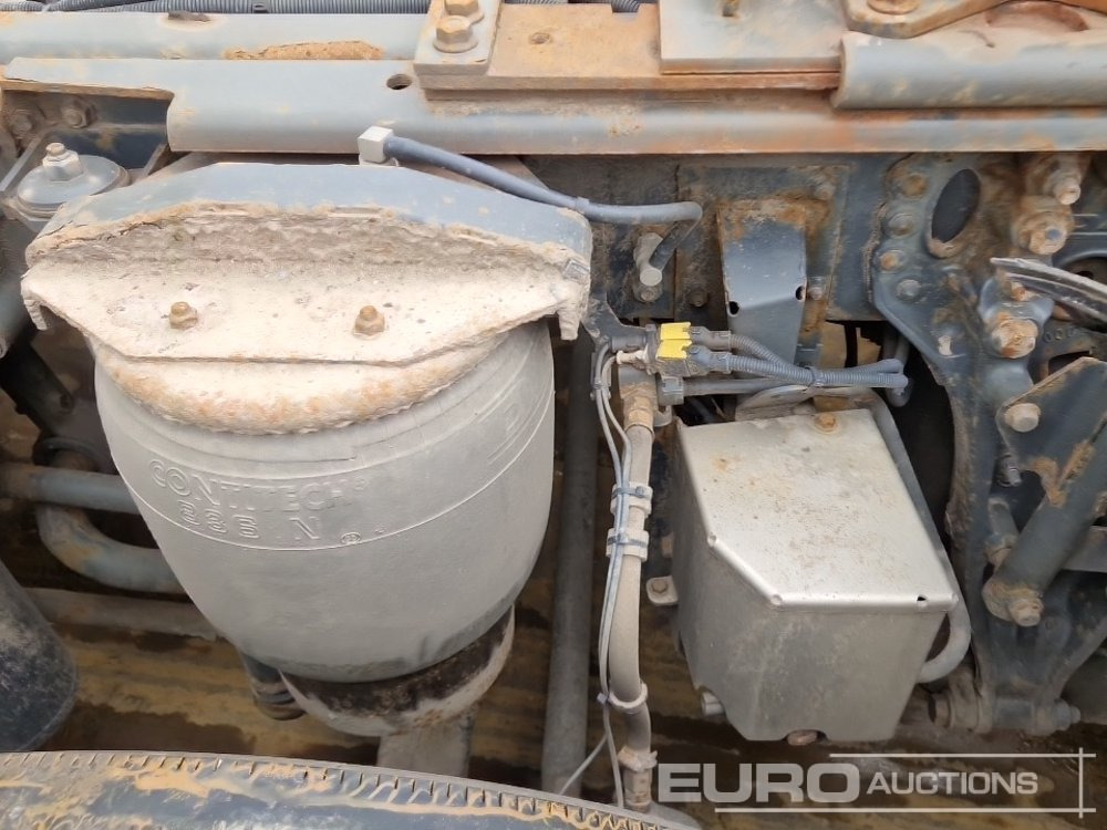 Tegljač 2015 DAF XF510: slika 20